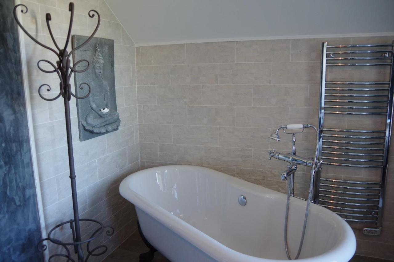 Le Manoir Des Aromes Hotel Brugny-Vaudancourt Екстериор снимка