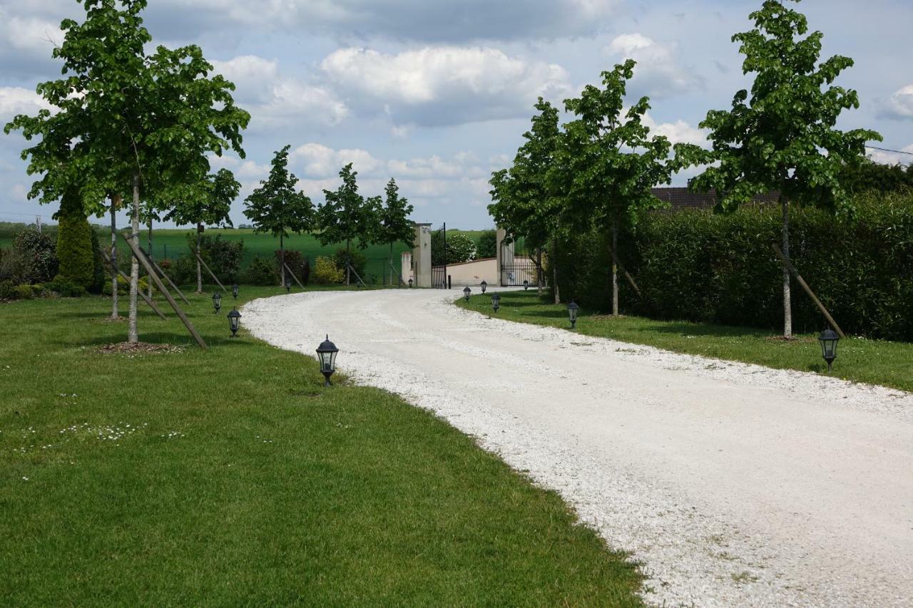 Le Manoir Des Aromes Hotel Brugny-Vaudancourt Екстериор снимка